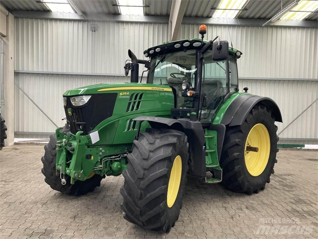 John Deere 6215R Traktörler