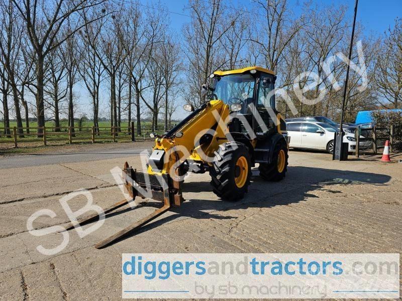 JCB TM 220 Tekerlekli yükleyiciler