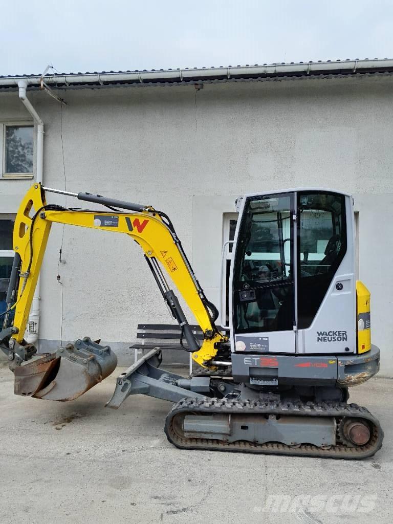 Wacker Neuson ET 35 Paletli ekskavatörler