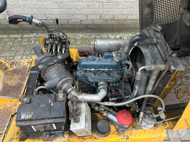 GiANT D 261S Mini yükleyiciler