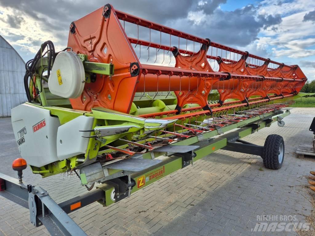 CLAAS Lexion 670 Biçerdöverler