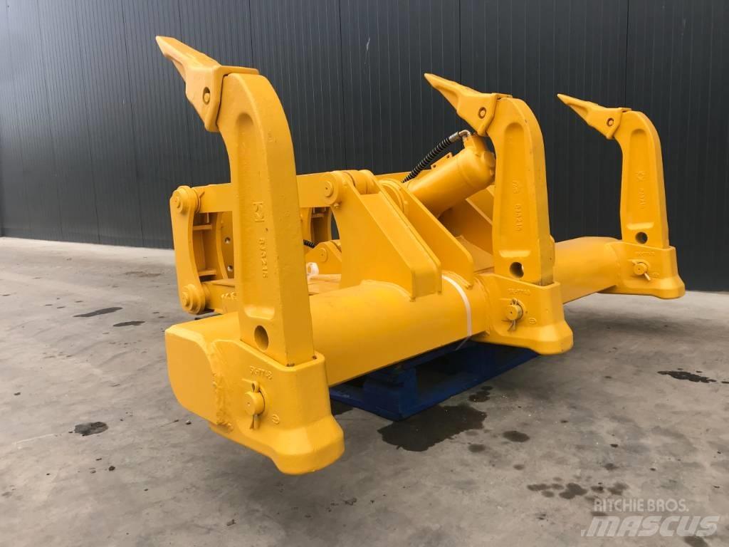 Komatsu D65 Kaziyici