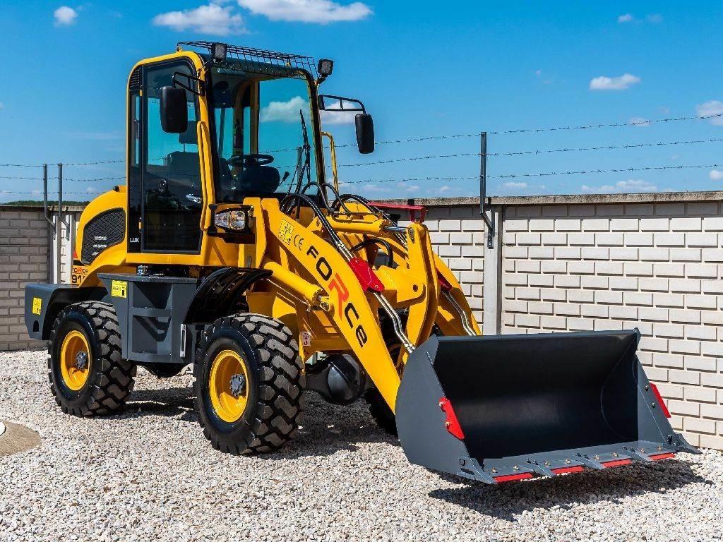 Force 915 lux Mafsalli yükleyiciler