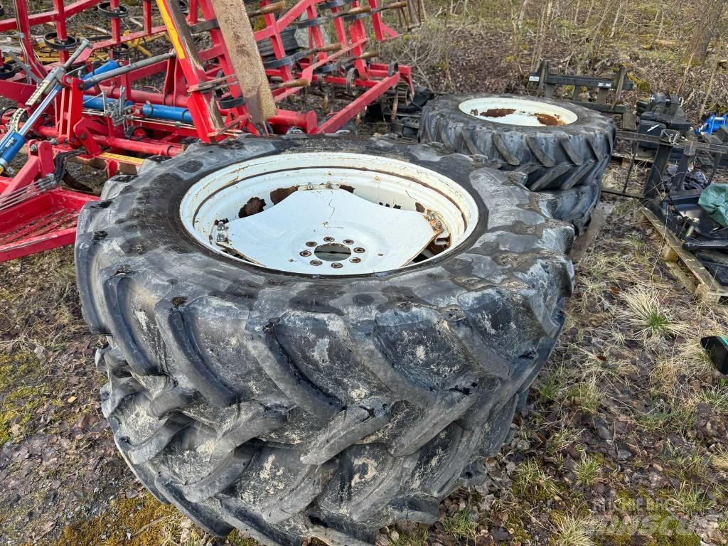 New Holland TS110 Traktörler