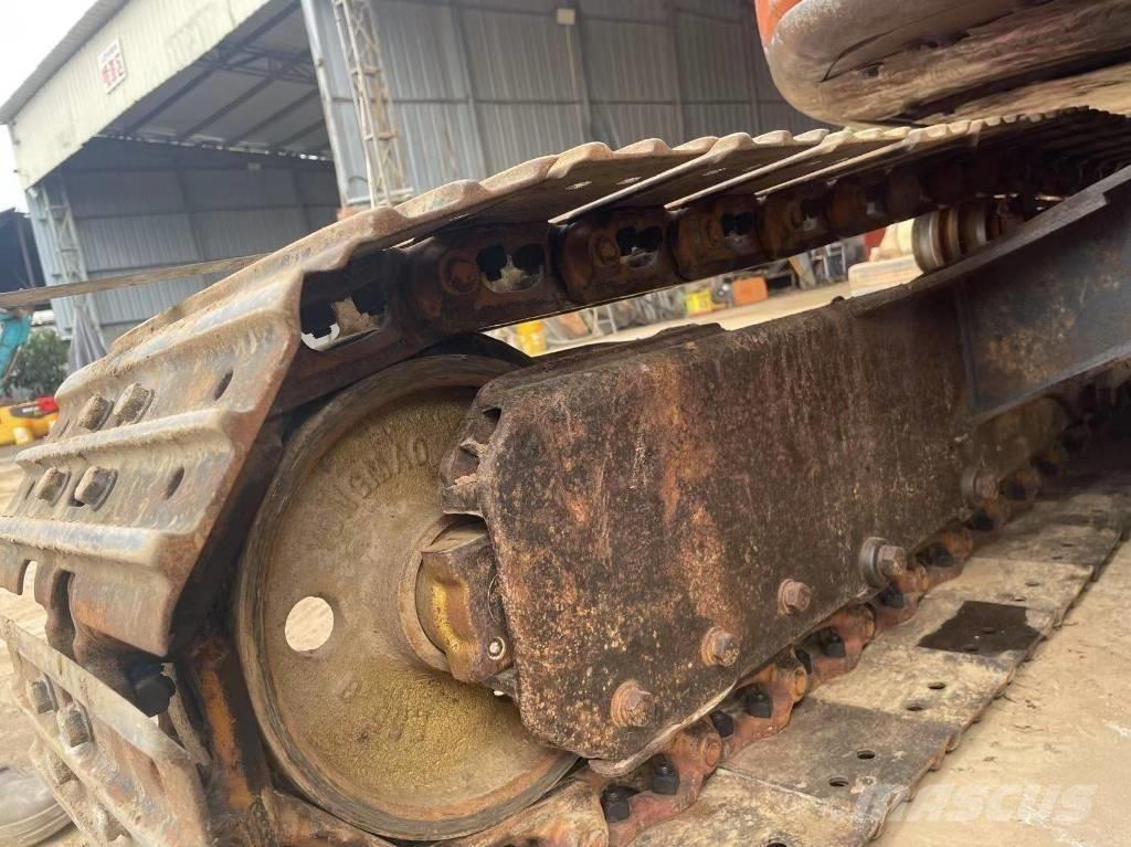 Hitachi ZX65USB-3F Mini ekskavatörler, 7 tona dek