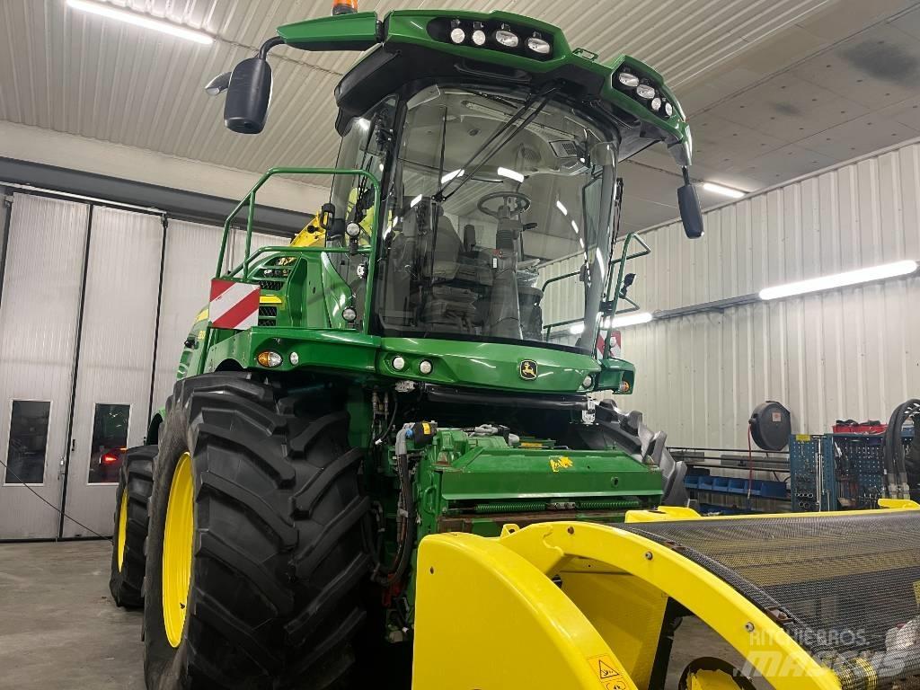 John Deere 8300i Kendi yürür silaj makinalari