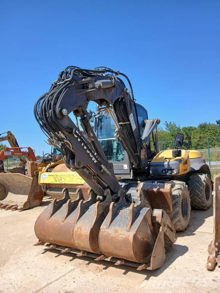 Mecalac 12 MTX Lastik tekerli ekskavatörler