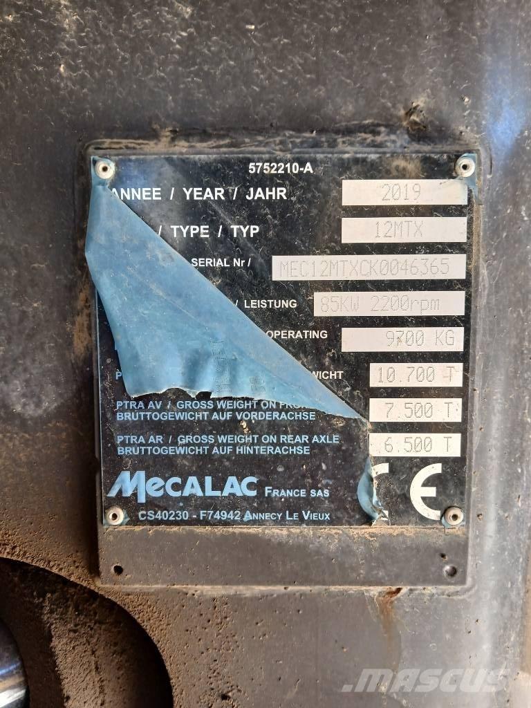 Mecalac 12 MTX Lastik tekerli ekskavatörler