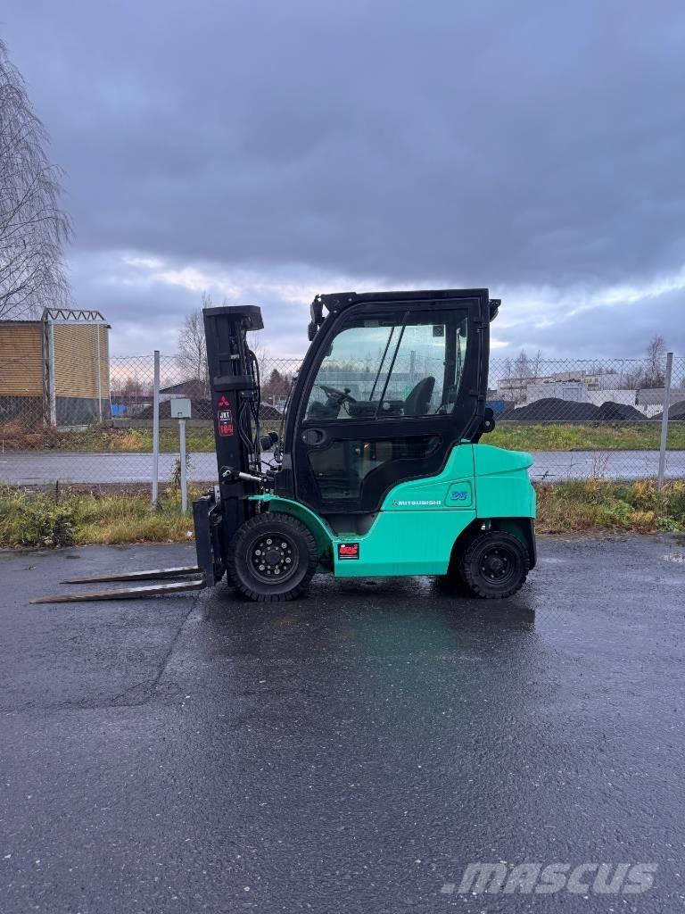 Mitsubishi FD 25 N2 Dizel forkliftler
