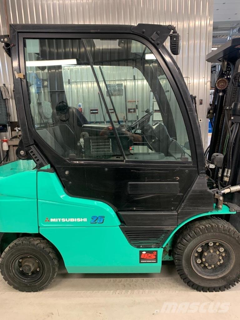 Mitsubishi FD 25 N2 Dizel forkliftler