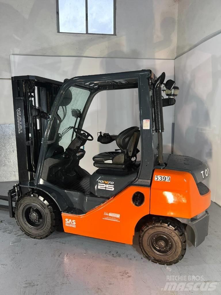 Toyota 02-8 FD F 25 Dizel forkliftler