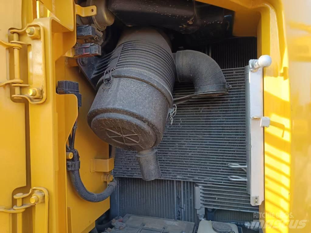 Komatsu PC138 Midi ekskavatörler 7 - 12 t