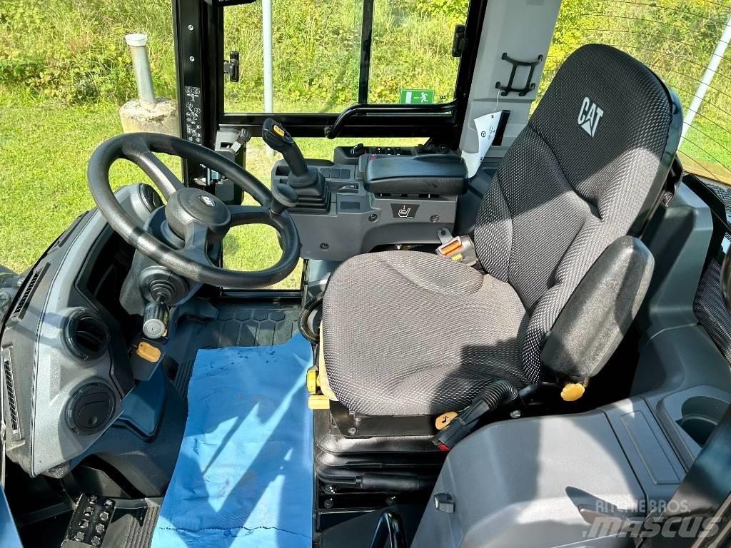CAT 906 NG Tekerlekli yükleyiciler