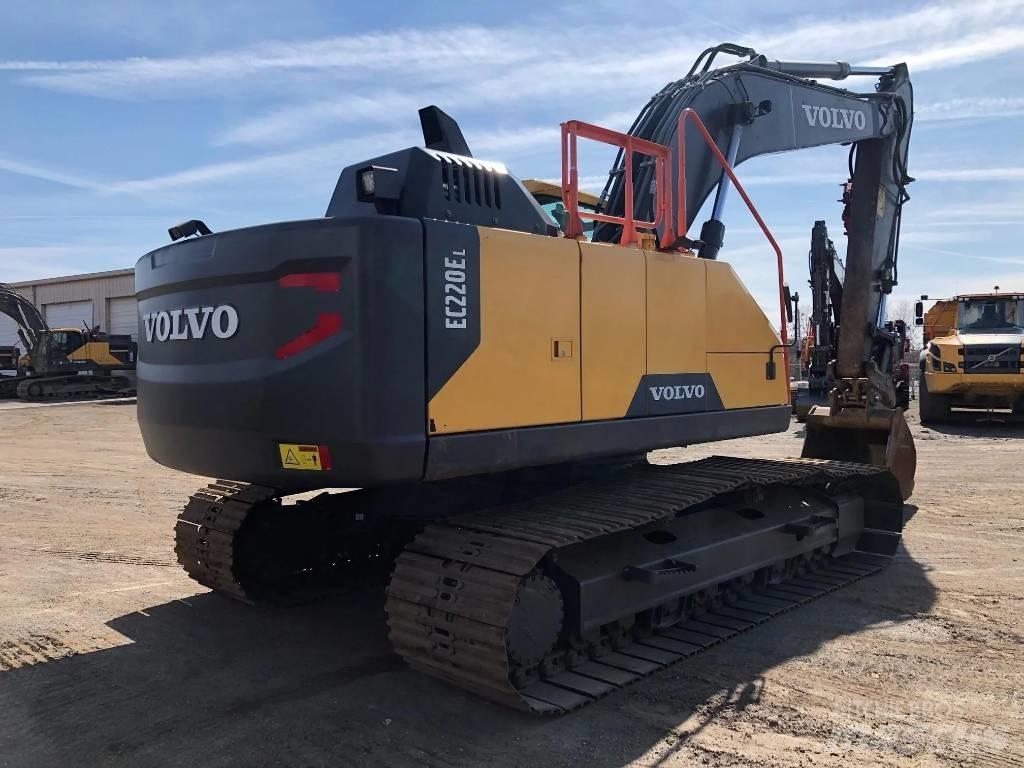 Volvo EC220EL Paletli ekskavatörler