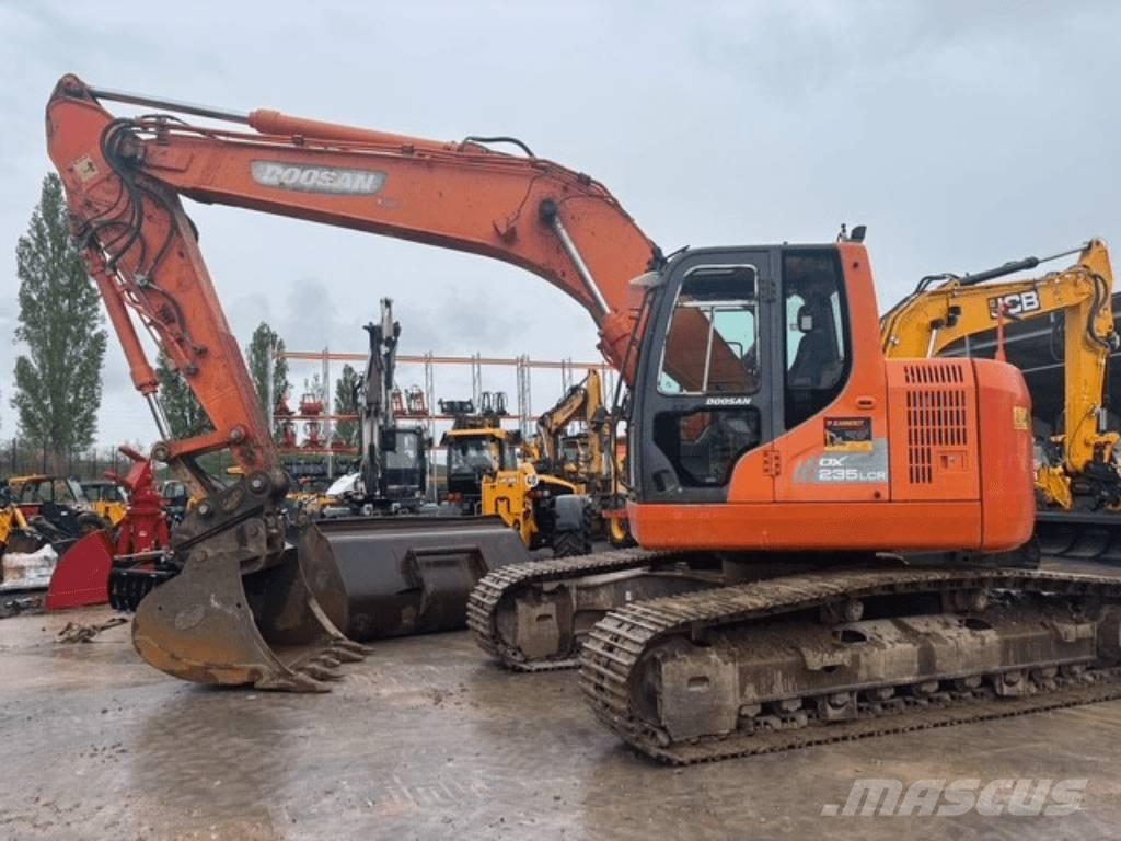 Doosan 235 LCR Paletli ekskavatörler