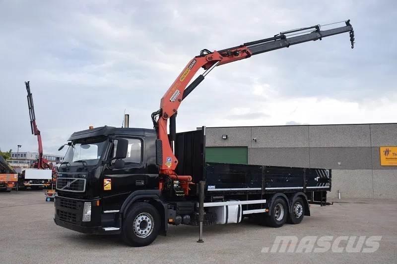 Volvo FM 330 Düz Platformlu Oto Çekiciler/vinçli kamyonlar