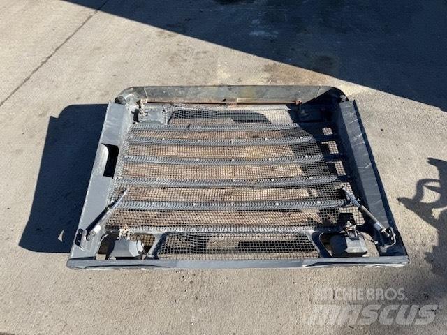 Doosan DL 400 OSŁONA Saseler