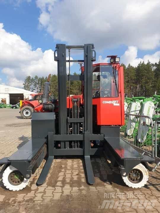 Combilift C 4500 Sideloader - dört yönlü forkliftler