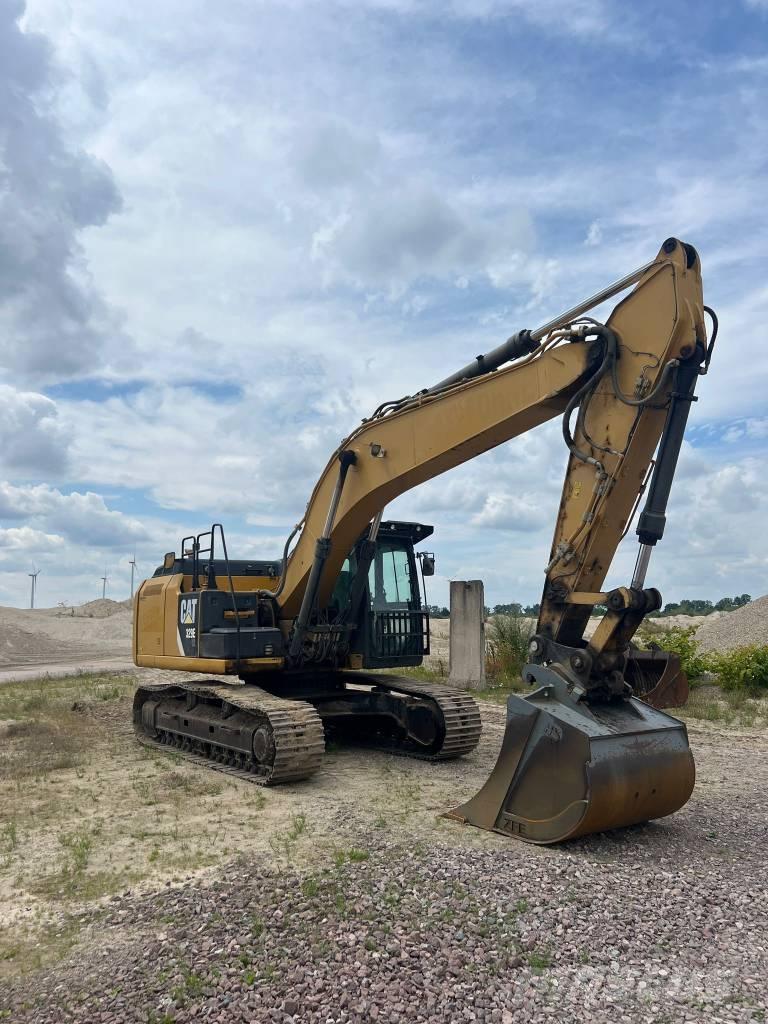 CAT 329 E LN Paletli ekskavatörler