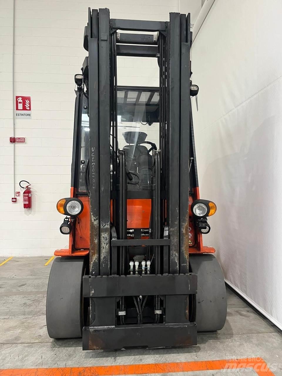  Z70H Elektrikli forkliftler