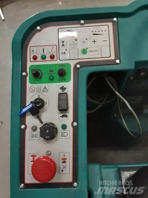 Eureka E110R ECO İç mekan süpürme makineleri