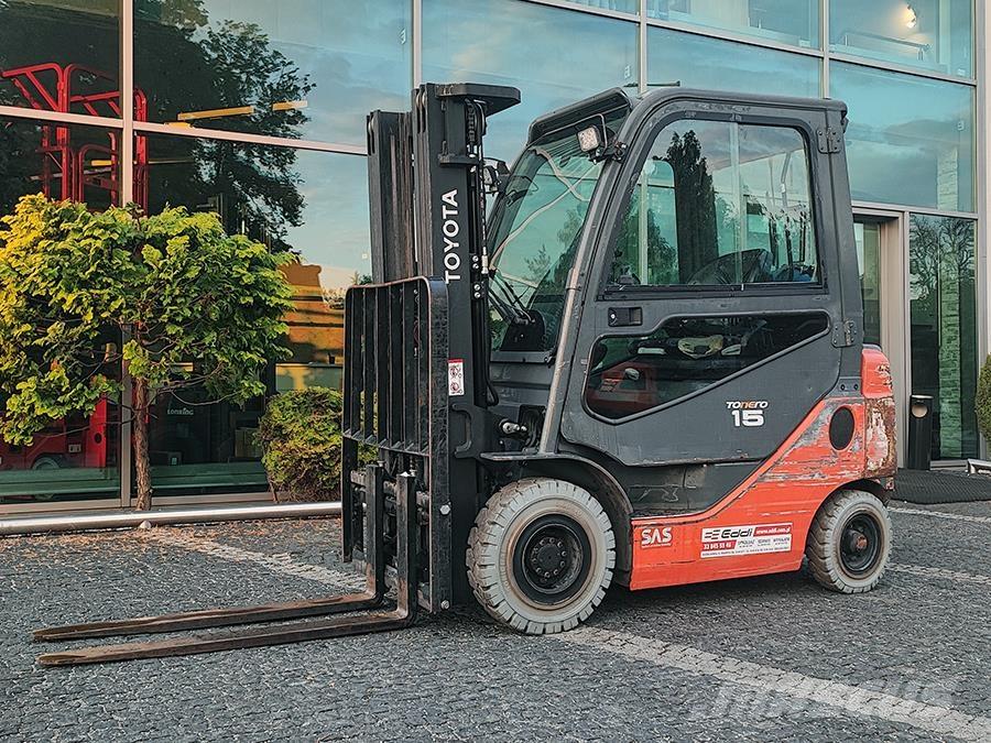 Toyota 02-8FGF15 LPG'li forkliftler
