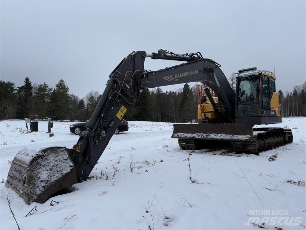 Volvo ECR 235EL Paletli ekskavatörler