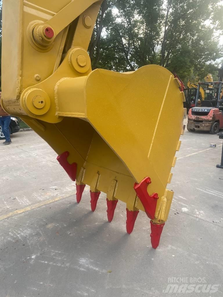 CAT 330 B Paletli ekskavatörler