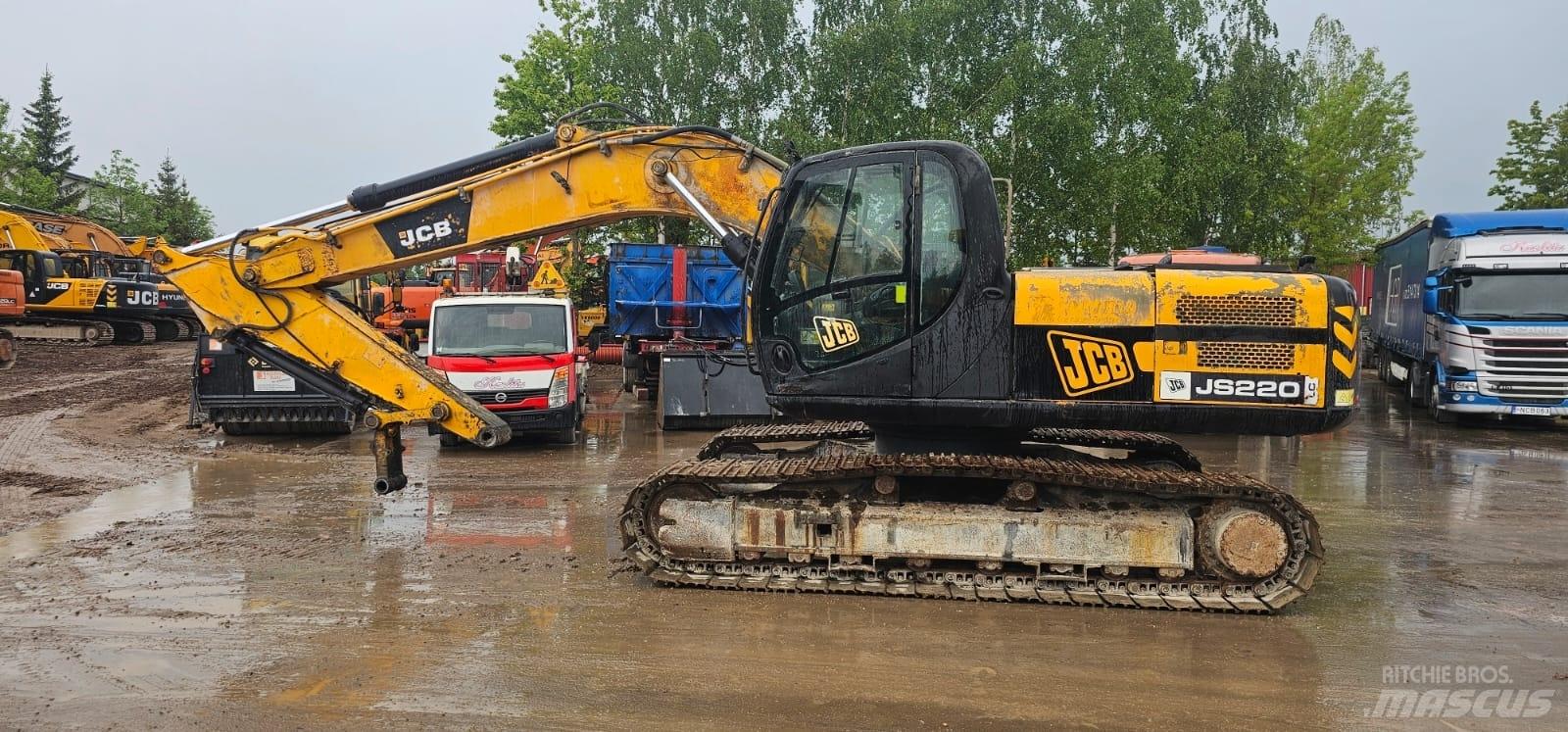 JCB JS 220 LC Paletli ekskavatörler