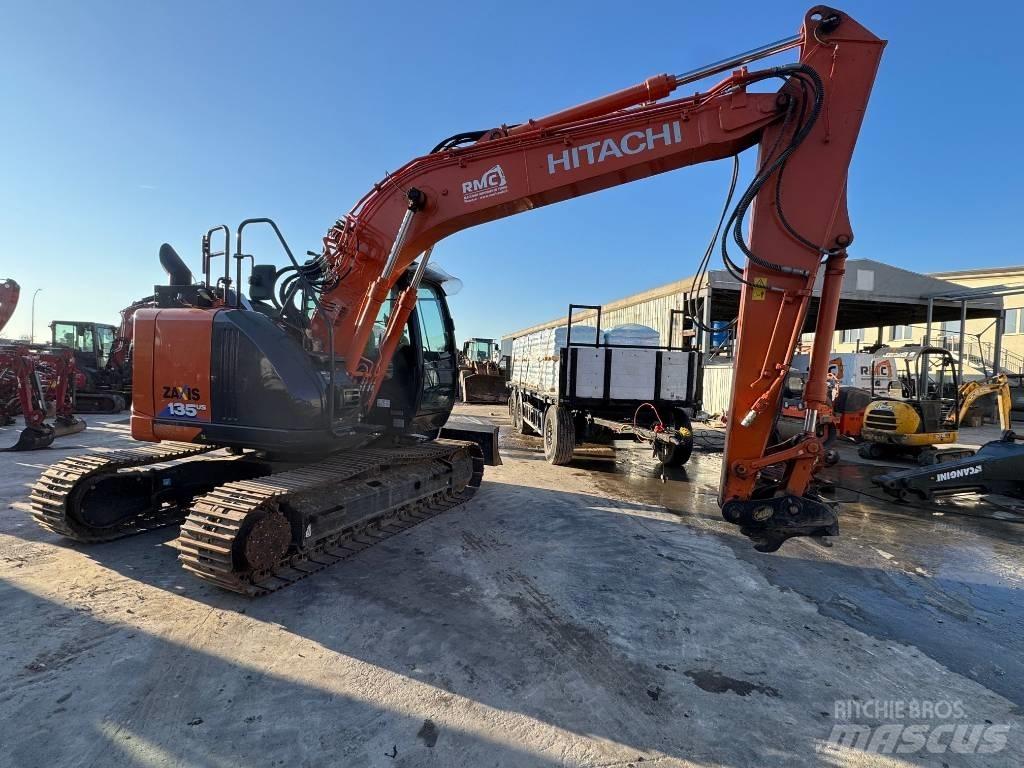 Hitachi ZX 135 US-6 Paletli ekskavatörler
