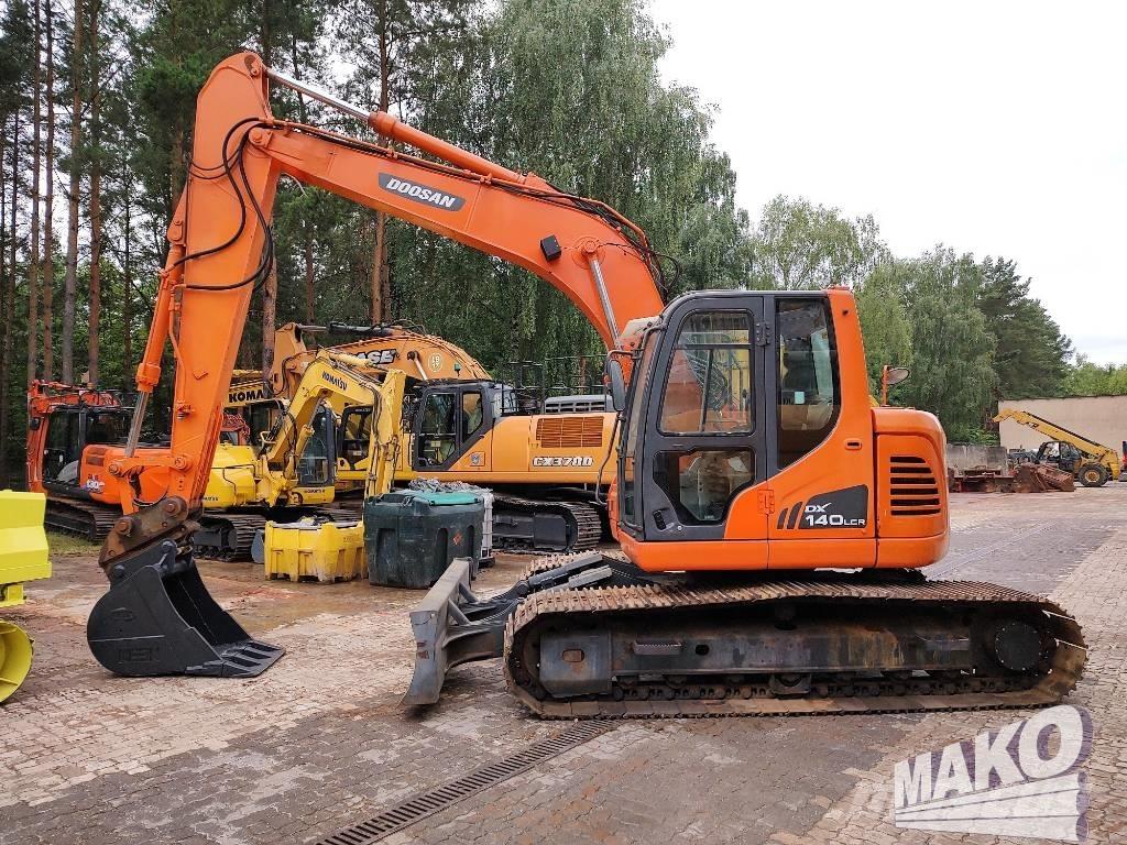 Doosan DX 140 LCR Paletli ekskavatörler