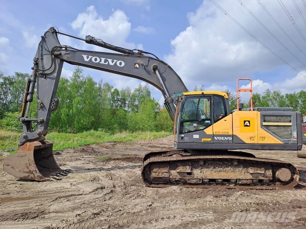 Volvo EC 300 EL Paletli ekskavatörler