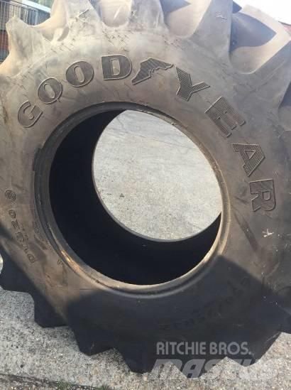 Goodyear 650/75R32 Lastikler