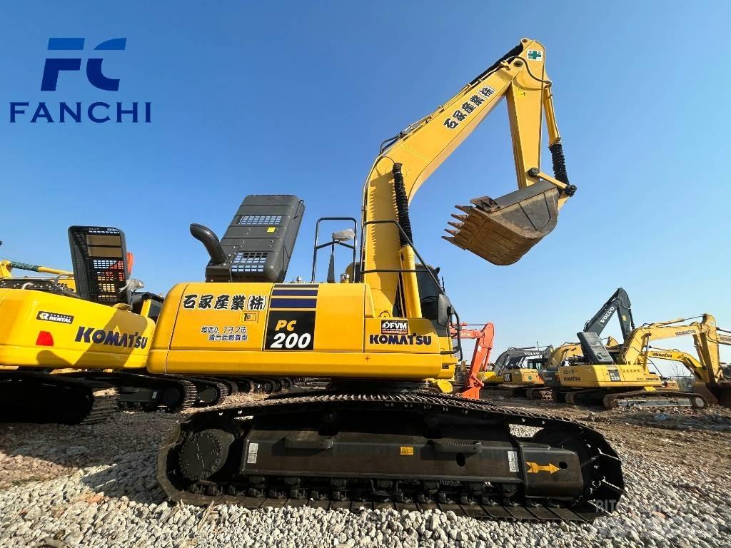 Komatsu PC 200-8 Paletli ekskavatörler