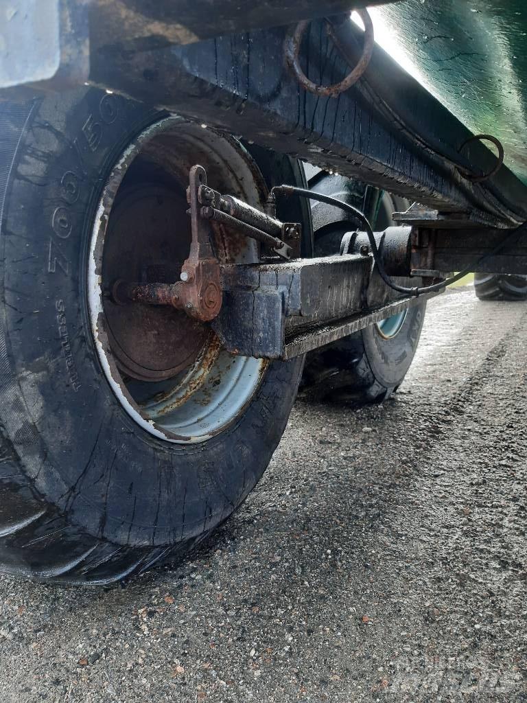 Moi RX95 Sivi gübre ve ilaç tankerleri