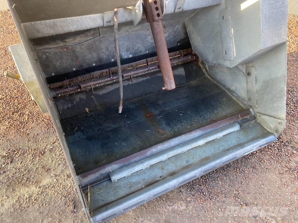 Fjärås 600/1350 Tuzlama araçları