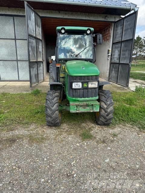 John Deere 5515 F Traktörler