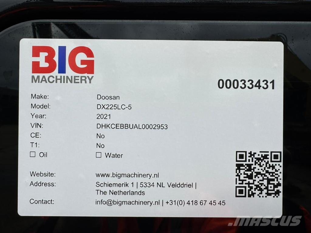 Doosan DX225LC-5 Paletli ekskavatörler