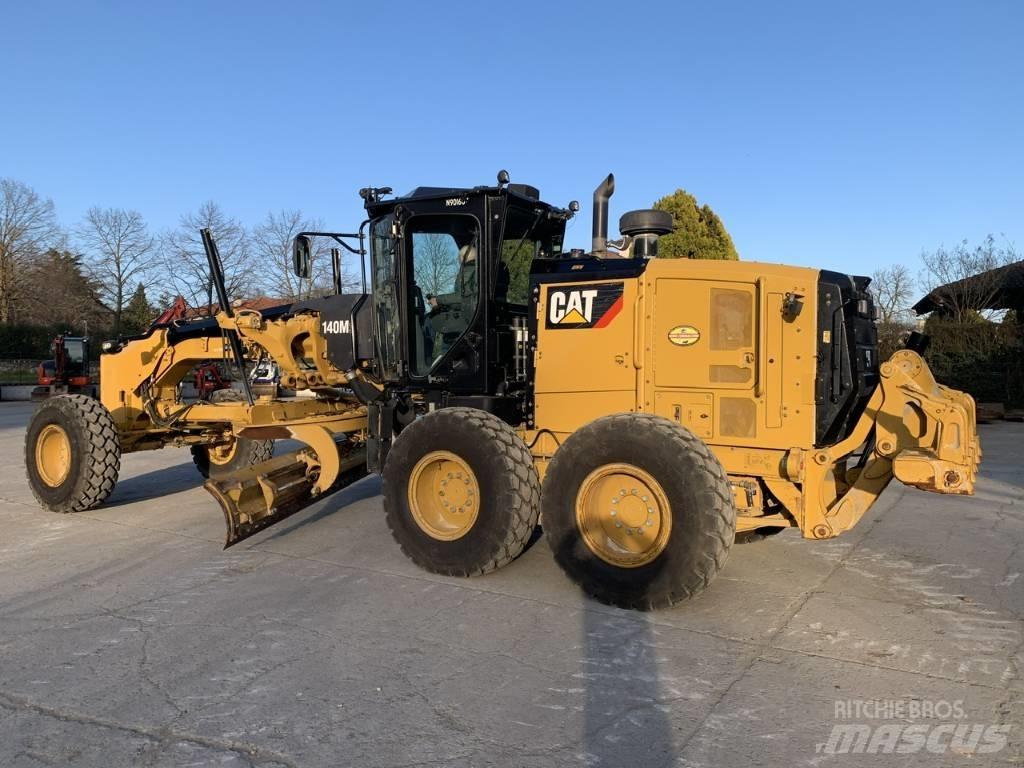 CAT 140 M 3 Greyderler