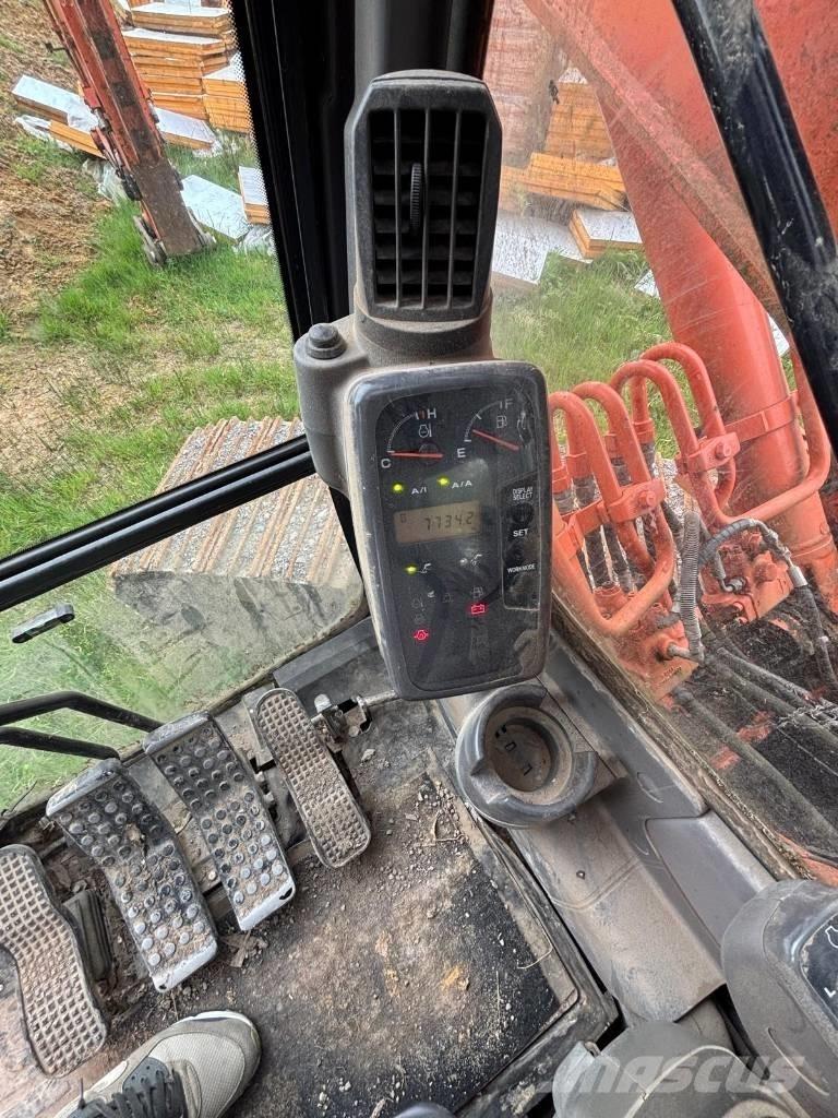 Hitachi Zaxis 180 LC Paletli ekskavatörler