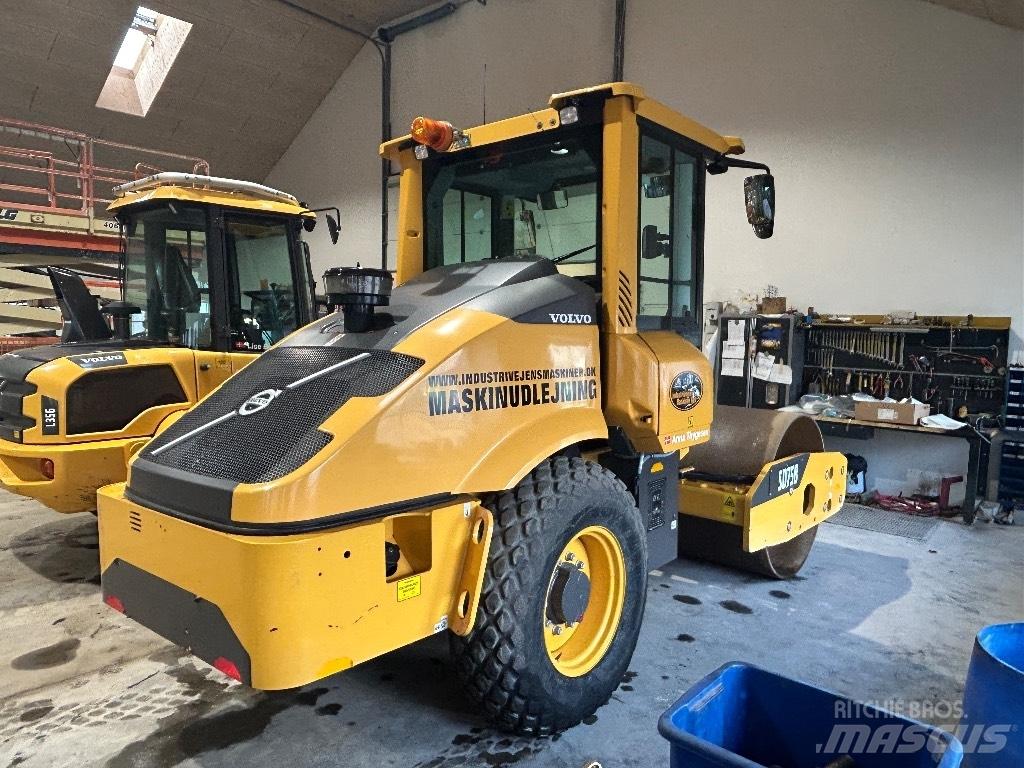 Volvo SD 75 Tek tamburlu silindirler