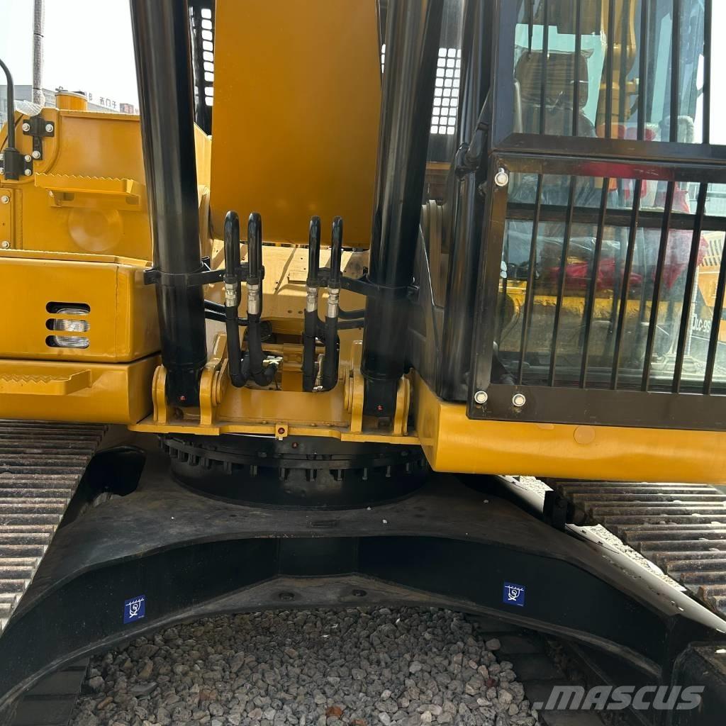 CAT 320 D Paletli ekskavatörler