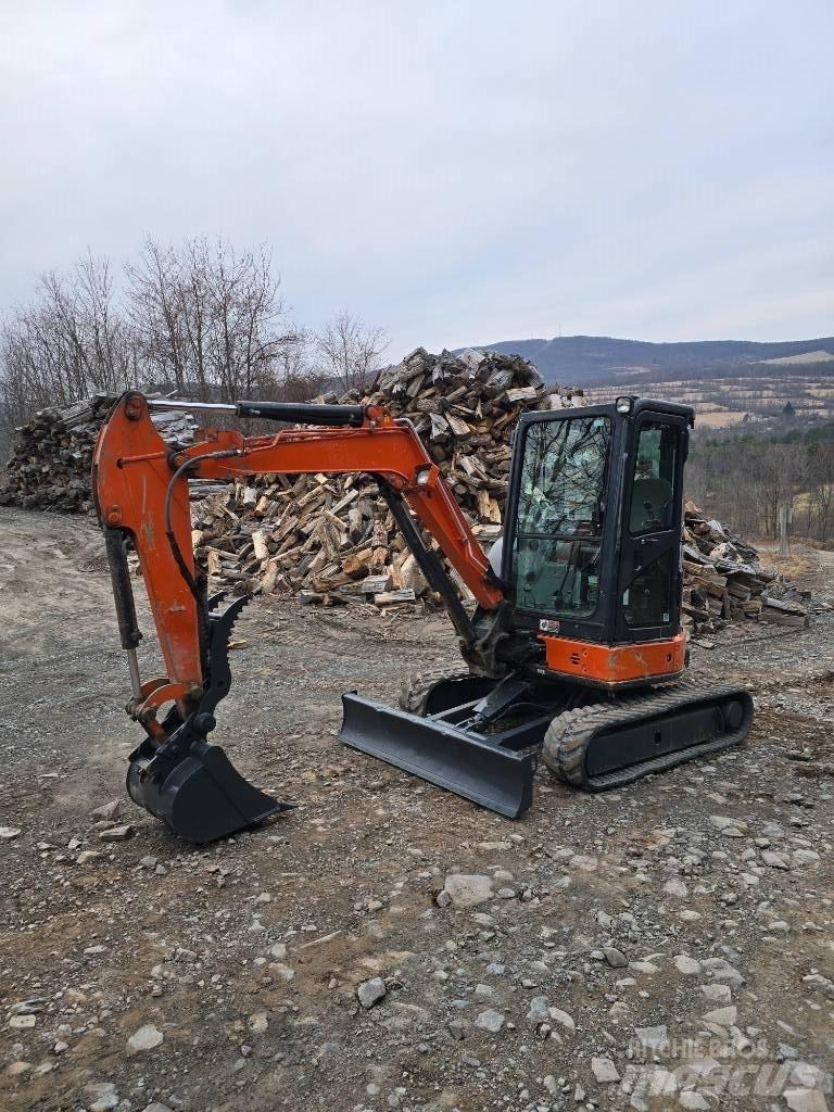 Hitachi ZX35 Mini ekskavatörler, 7 tona dek