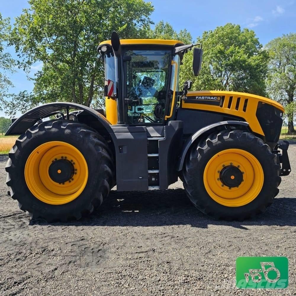 JCB FASTRAC 8330 Traktörler
