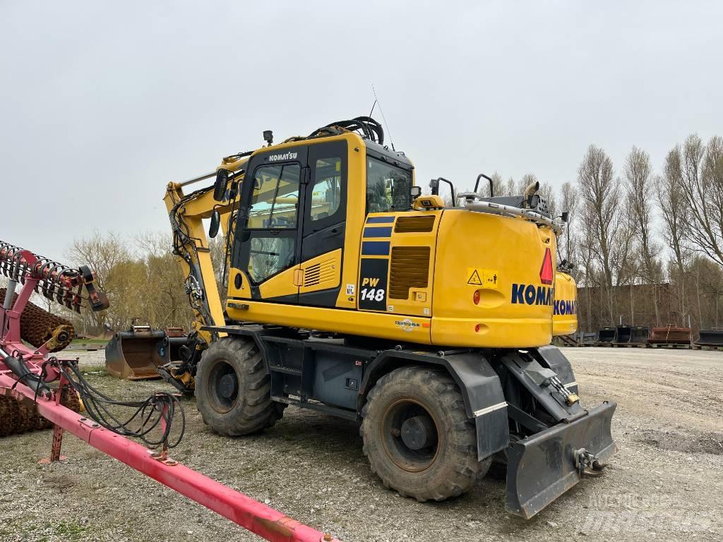 Komatsu PC 290 / PW148 Lastik tekerli ekskavatörler
