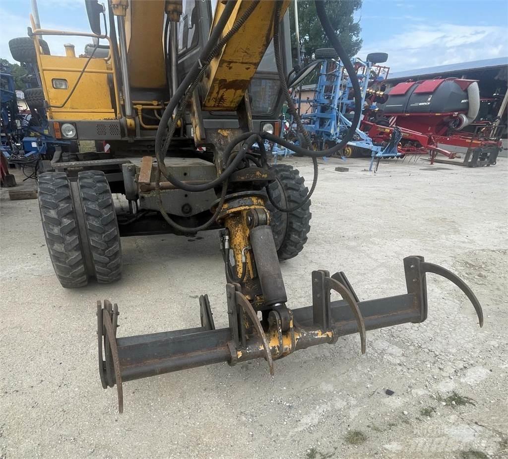 JCB 130 W Lastik tekerli ekskavatörler