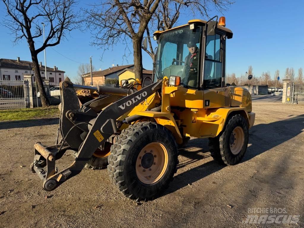 Volvo L 30 G Tekerlekli yükleyiciler