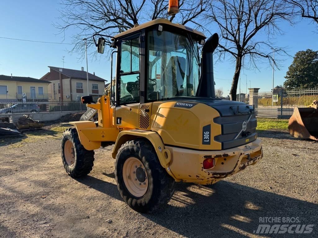 Volvo L 30 G Tekerlekli yükleyiciler