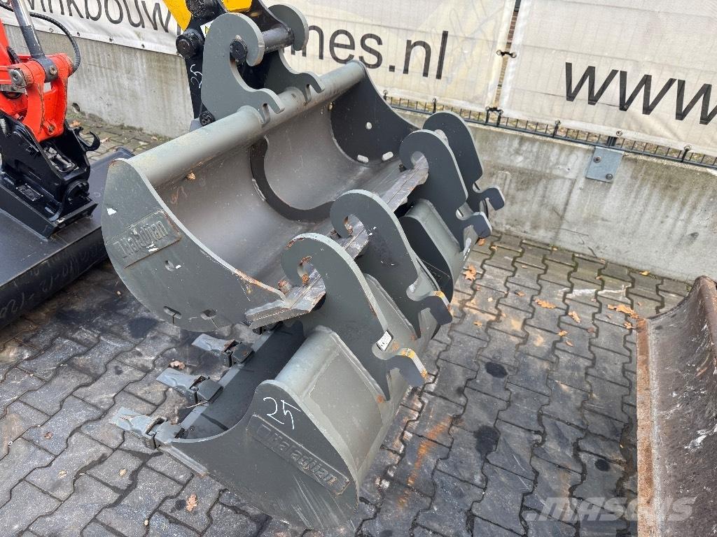 Komatsu PC 26 MR-3 Mini ekskavatörler, 7 tona dek