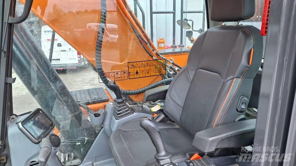 Doosan DX210LC-7 Paletli ekskavatörler